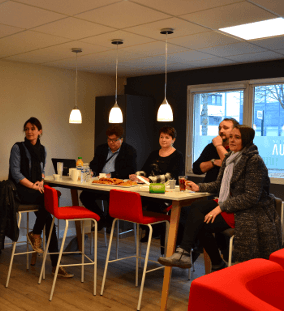 hub social salle de détente pour faire une pause dans son projet de création d'entreprise